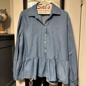 TUCKERNUCK Pomander Place Chambray Peplum Button down top